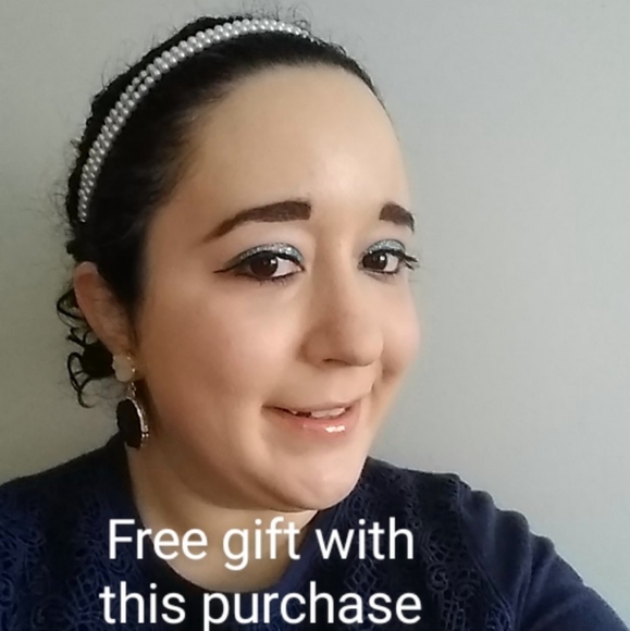 Women's Mystery Box - Picture 2 of 2